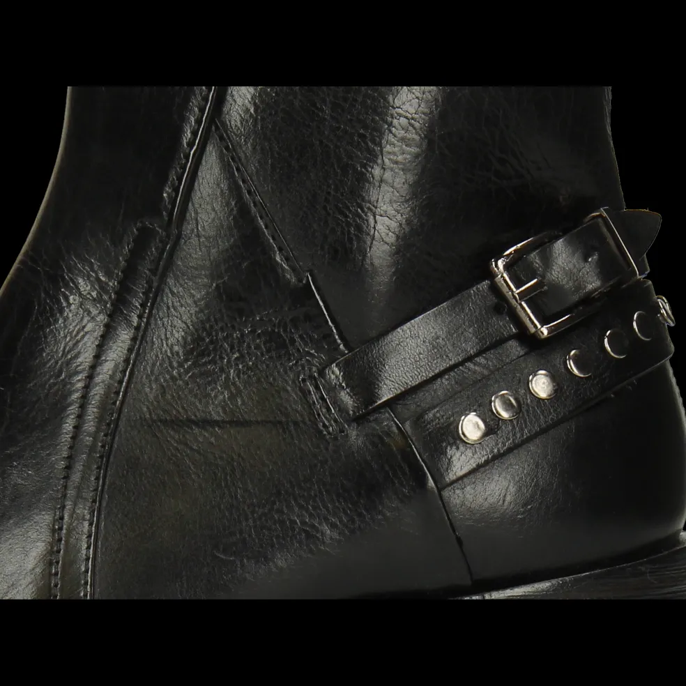 Charlize 3-Melvin & Hamilton Best