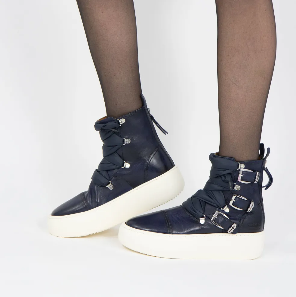 Fiona 1-Melvin & Hamilton Outlet