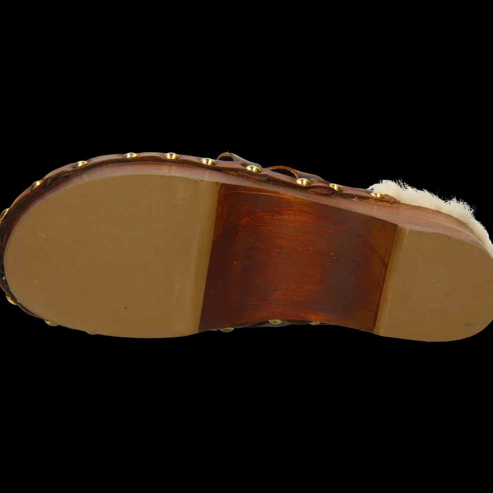 Flora 1-Melvin & Hamilton Clearance