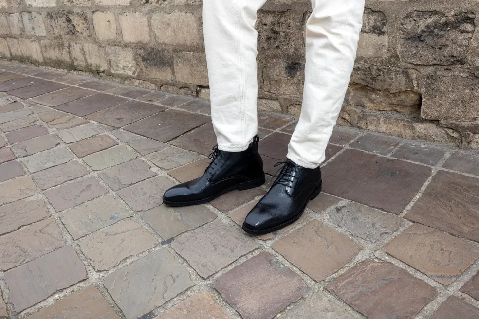 Flynn 3-Melvin & Hamilton Hot