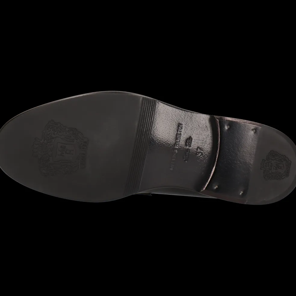 Gianna 5-Melvin & Hamilton Hot