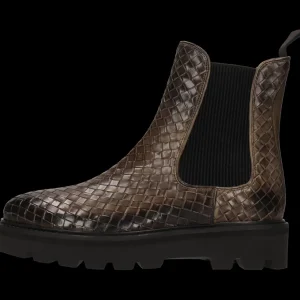 Leonie 5-Melvin & Hamilton Clearance