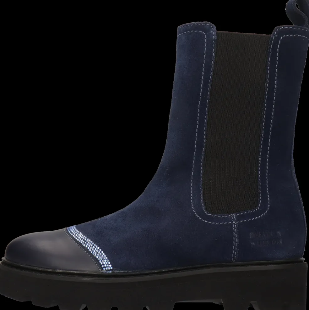 Leonie 23-Melvin & Hamilton Best