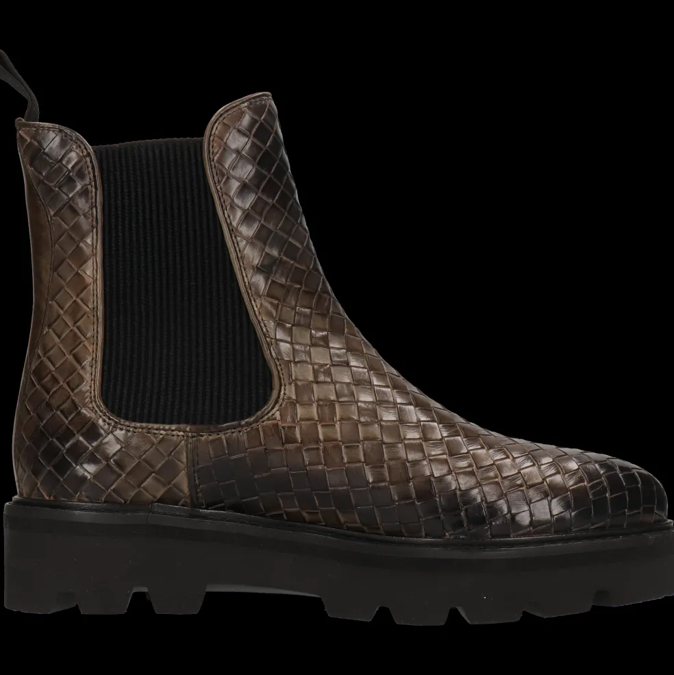 Leonie 5-Melvin & Hamilton Clearance