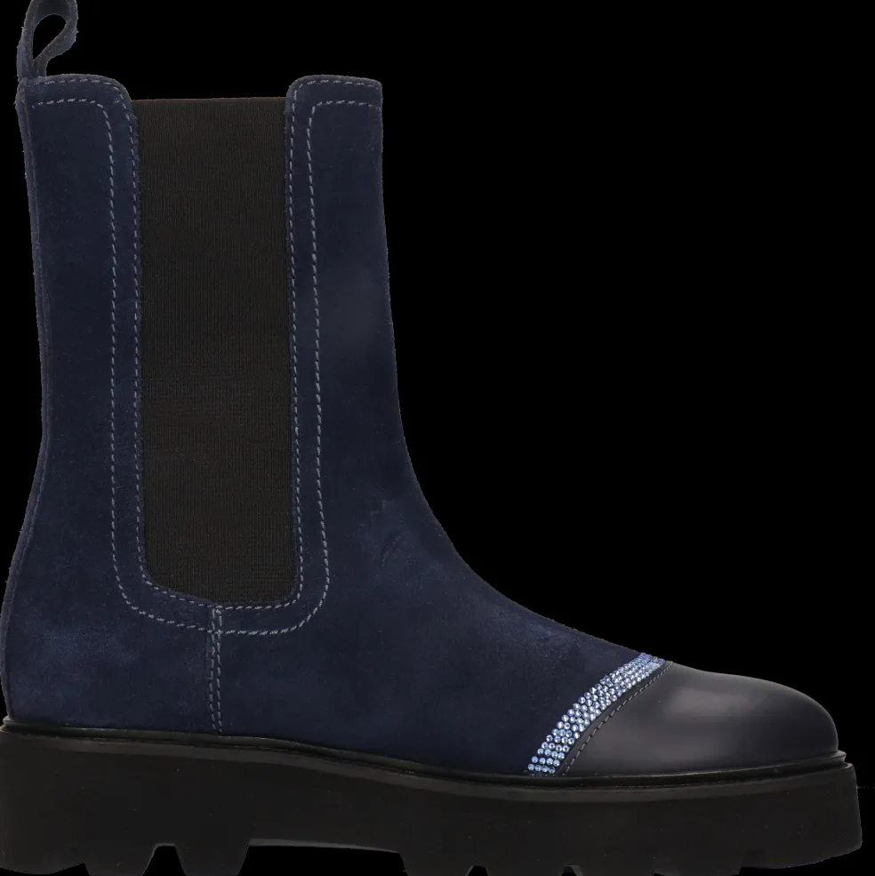 Leonie 23-Melvin & Hamilton Best