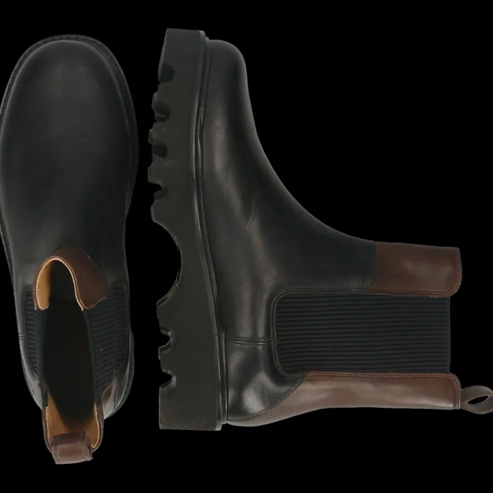 Nyra 2-Melvin & Hamilton Clearance