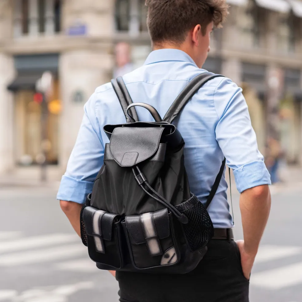 Ottawa-Melvin & Hamilton Outlet