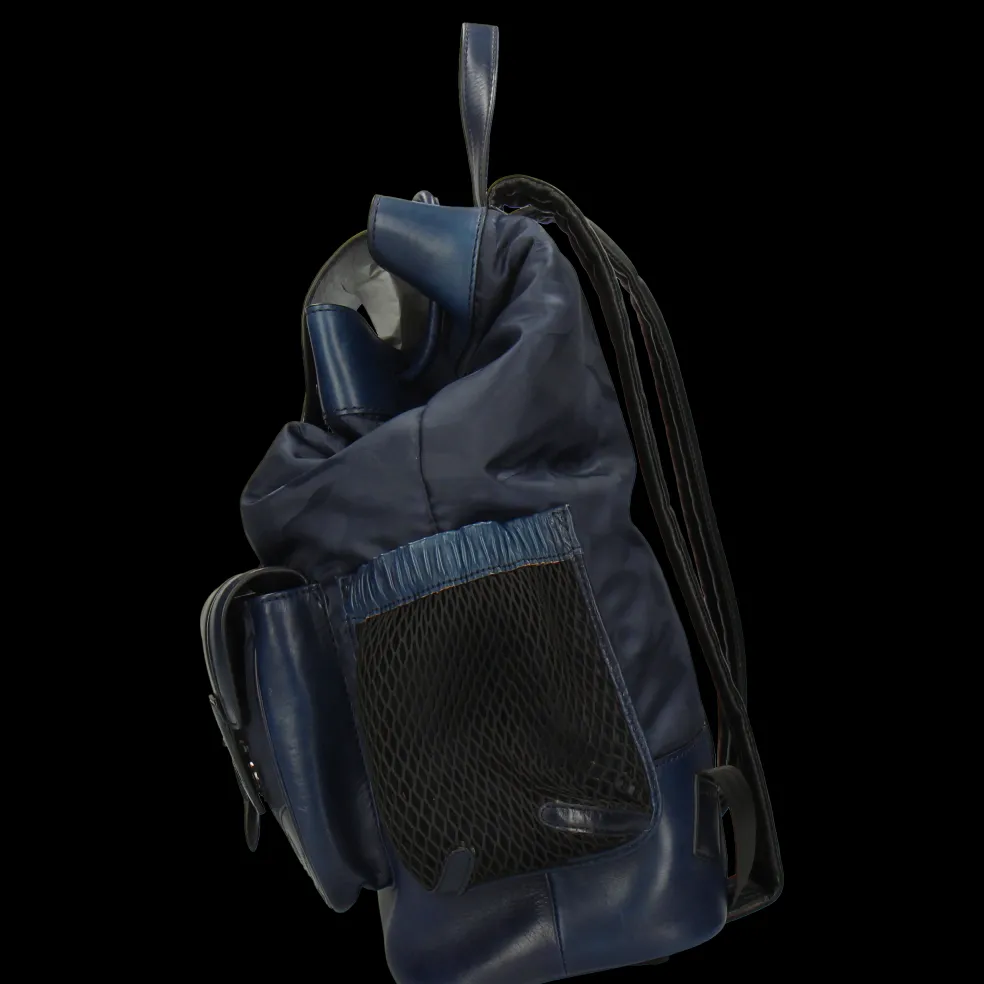 Ottawa-Melvin & Hamilton Outlet