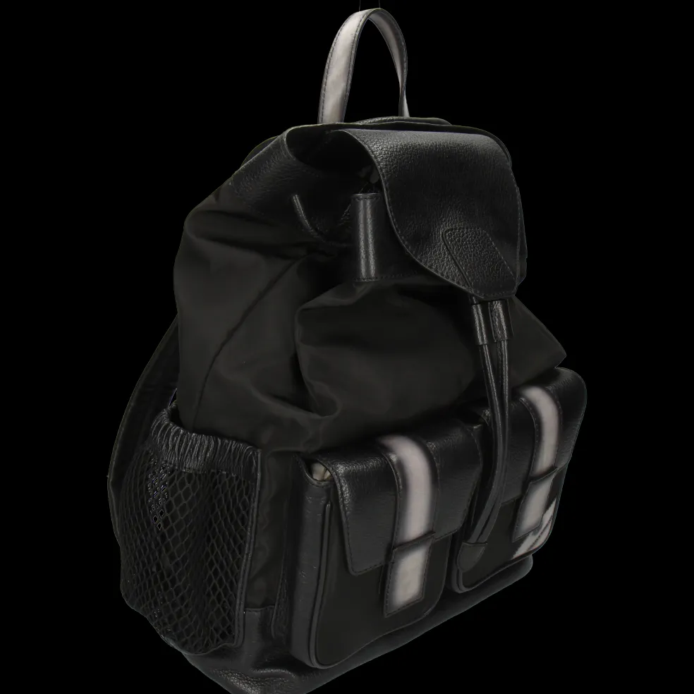 Ottawa-Melvin & Hamilton Outlet