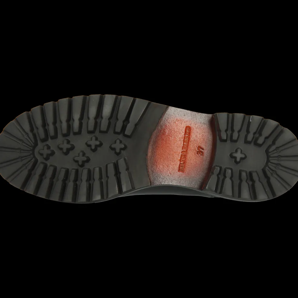 Regine 8-Melvin & Hamilton Discount