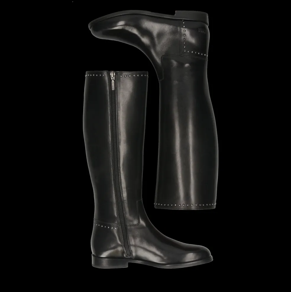 Susan 53-Melvin & Hamilton Hot